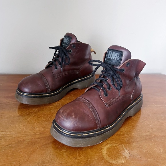Dr Martens • vintage lace up boots cap toe platform leather chunky lug sole MIE - Picture 2 of 12